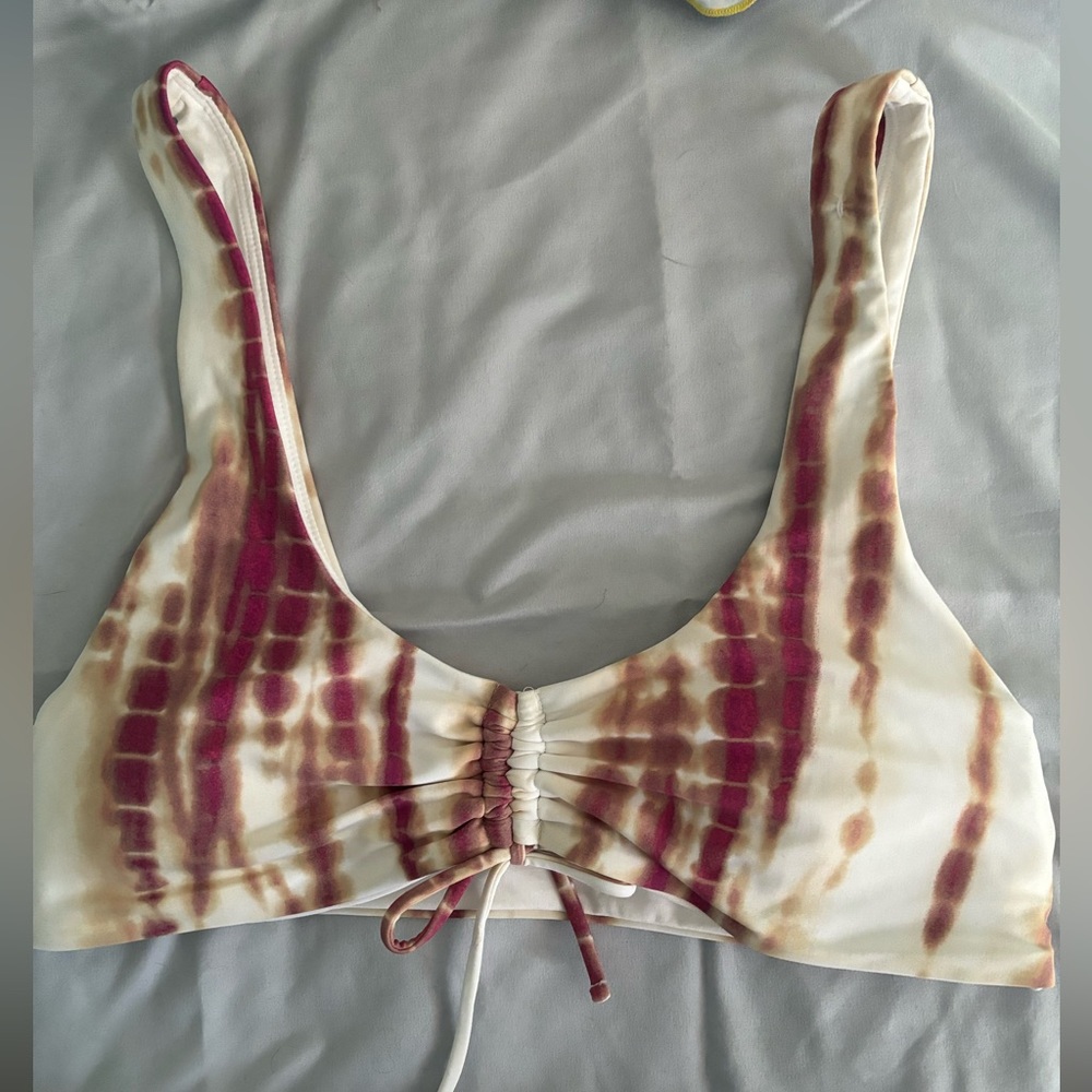 NWOT Forever21 Bikini Top